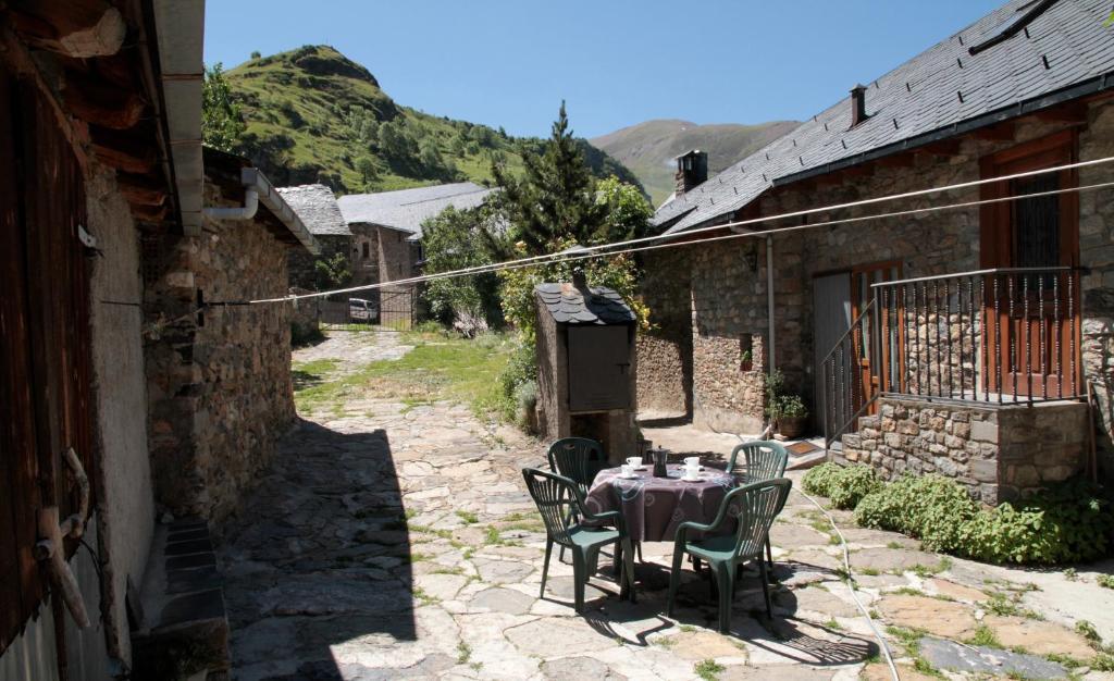 Maison d'hôtes Ca De Garbot à Durro Chambre photo